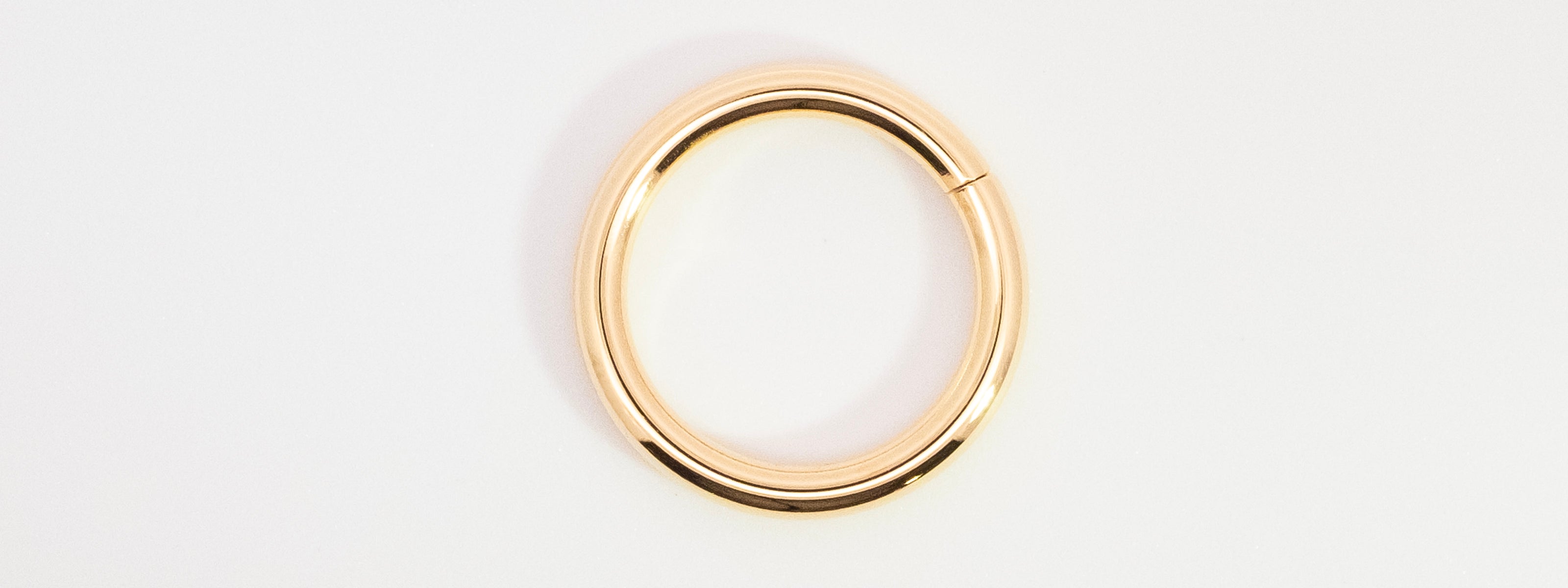 gold seamless ring